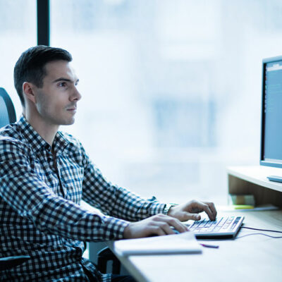 Help Desk Software – Benefits and Factors to Consider