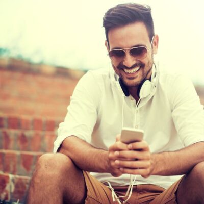 Here’s a list of individuals who can benefit from a prepaid cell phone